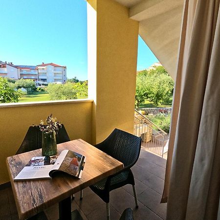 Apartments Goltes Lovrecica  Exterior photo